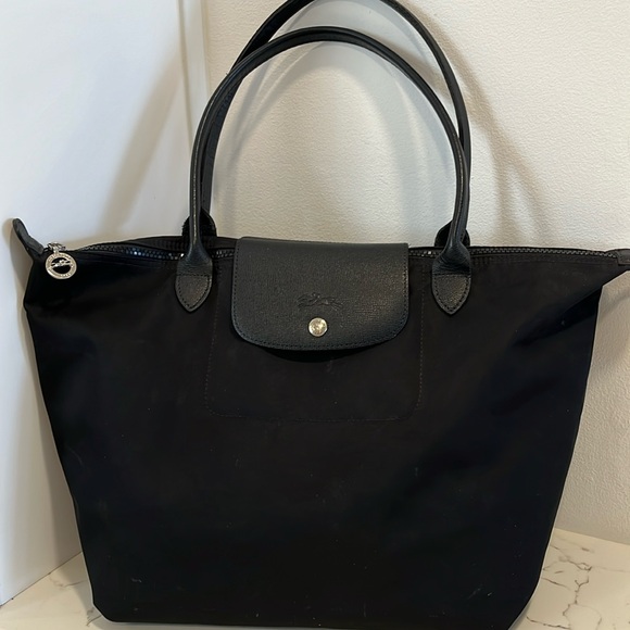 Longchamp Handbags - Longchamp Large Shopping tote